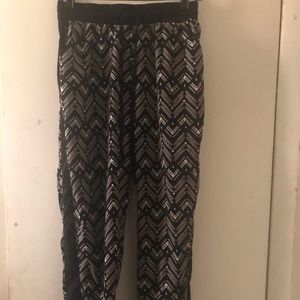 ⭐️Rue 21 joggers. Barely worn!